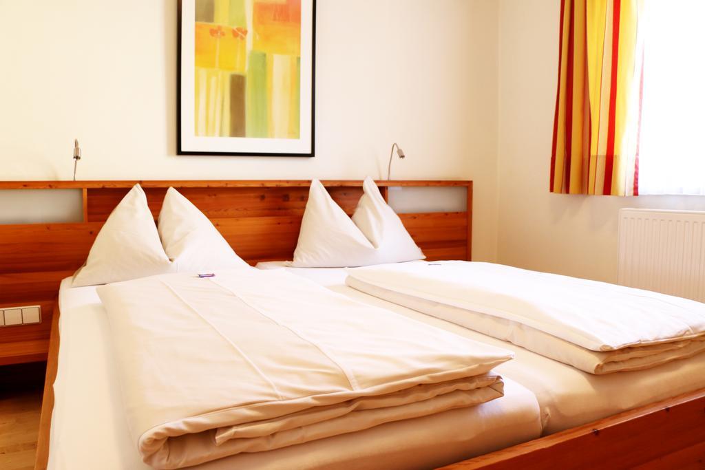 Hotel Binggl 마우어테른도르프 외부 사진